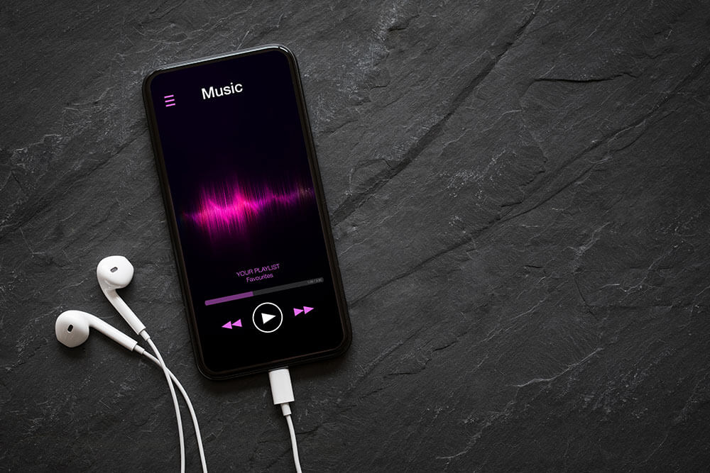 スマホで音楽配信サービスを体験する