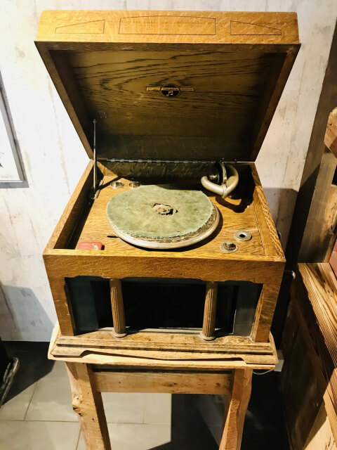 蓄音器(フォノグラフ)