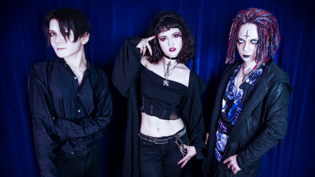 「東京発、世界基準のポストグランジ/ゴシックメタルバンド」Gods of Decay
